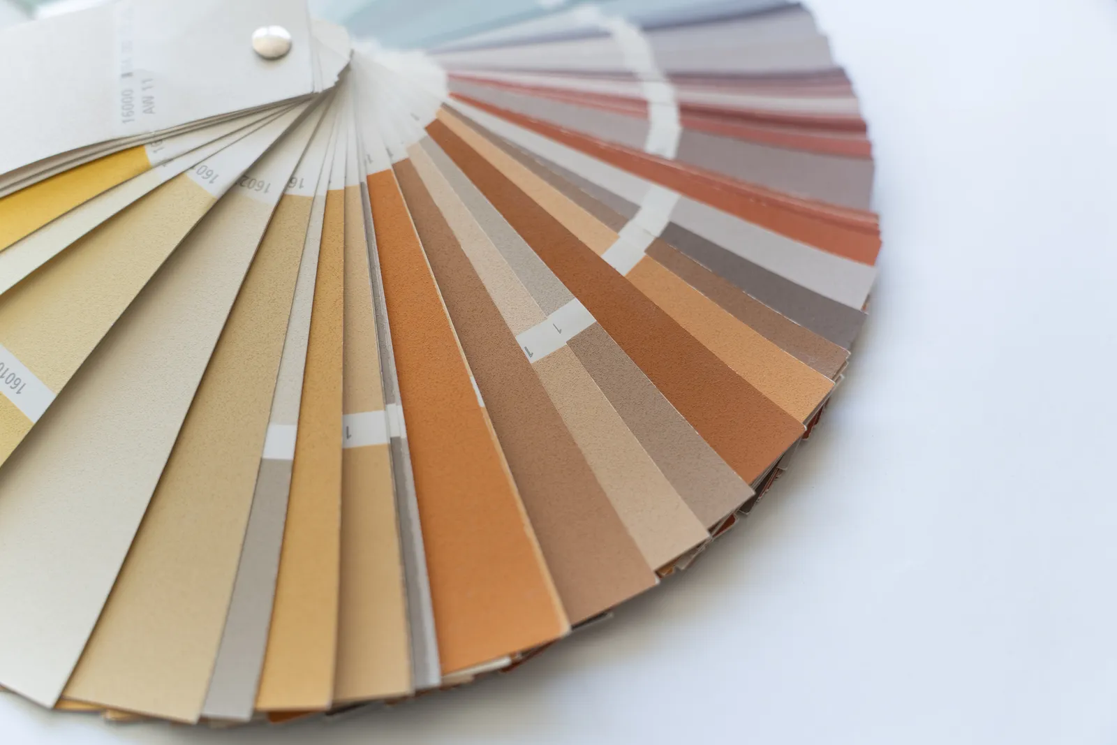How to Choose the Right Paint Colours for Your Home