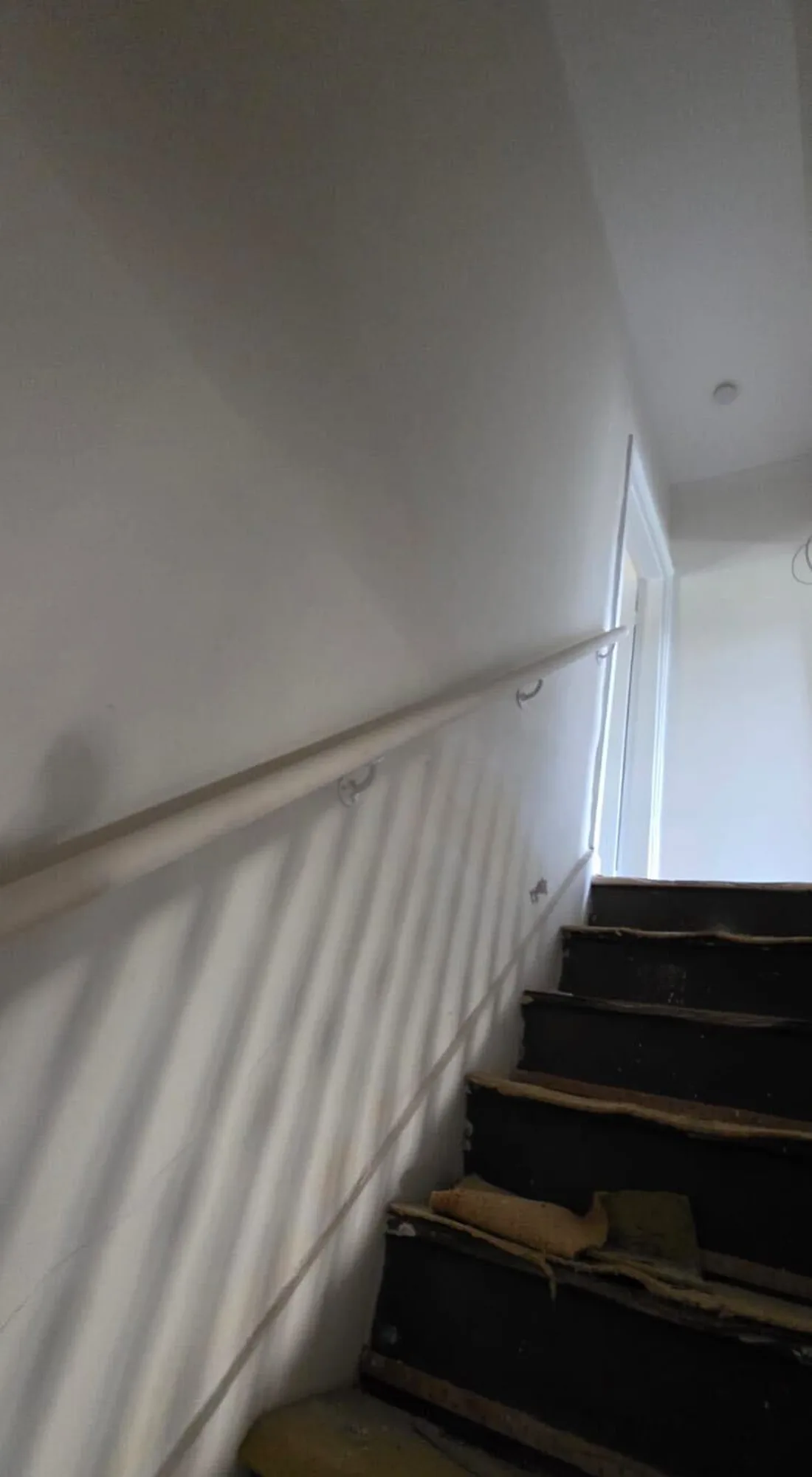 Interior before repainting, Sydney